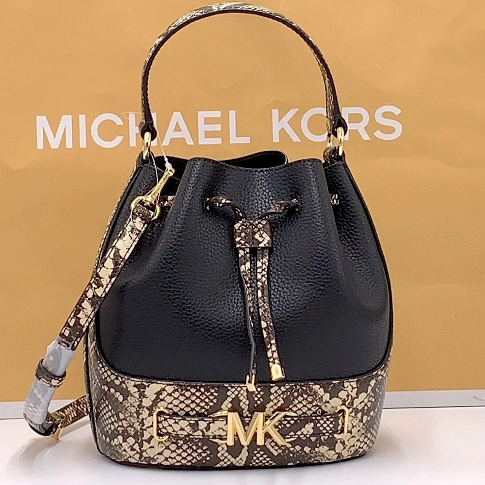 MICHAEL KORS REED MEDIUM BELTED BACKED MESSENGER CROSSBODY NATURAL/BLACK COLOR